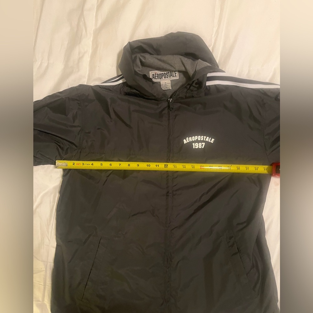 Men’s Aeropostale Charcoal Hooded Windbreaker - Picture 2 of 7
